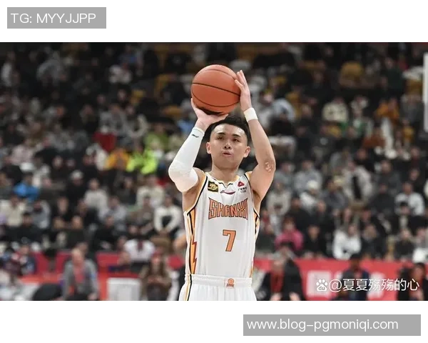 中国男篮与太阳队激战正酣比分胶着精彩瞬间回顾与分析